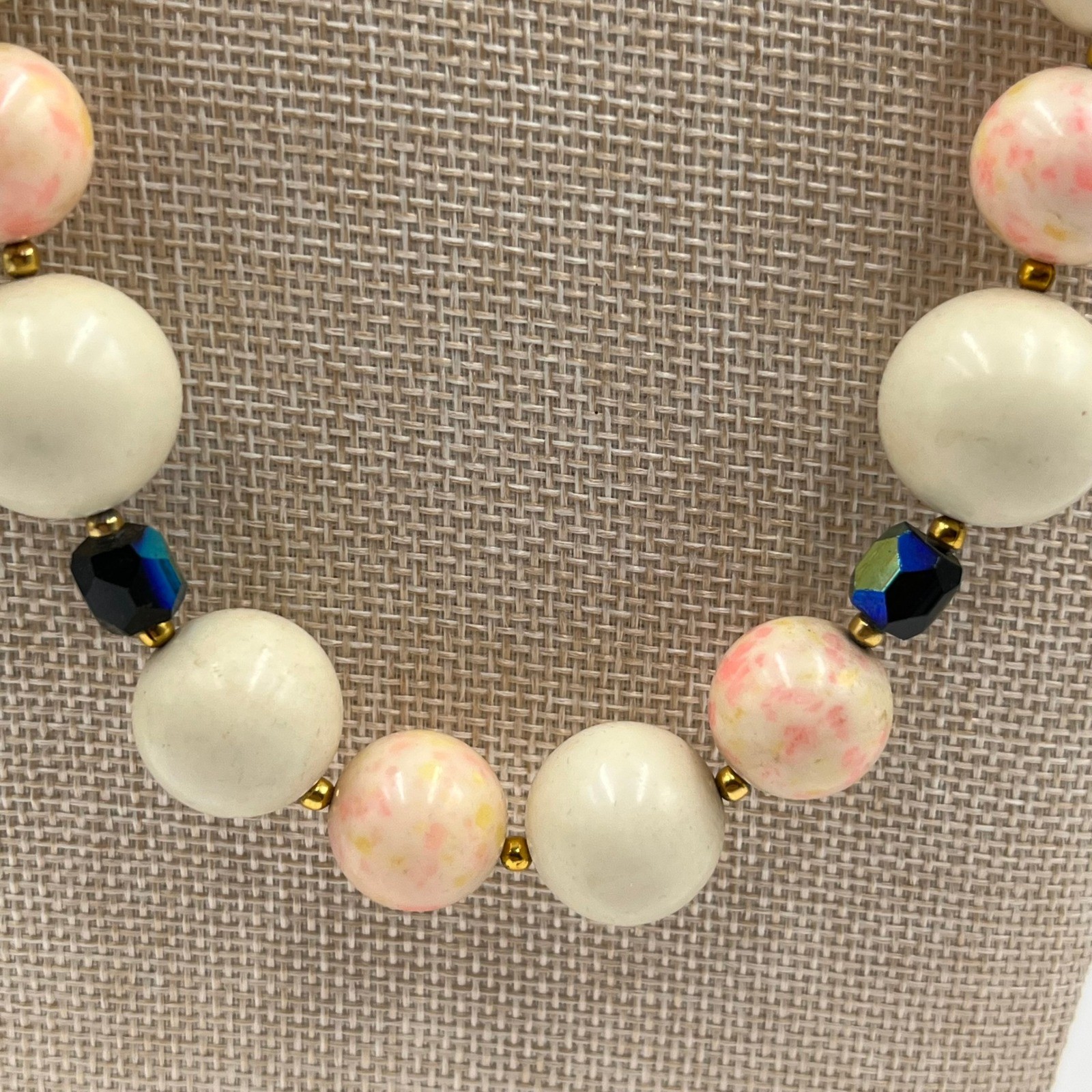 Vintage Pink Splatter Cream Beaded Necklace Aurora Borealis Crystal Accent 24″