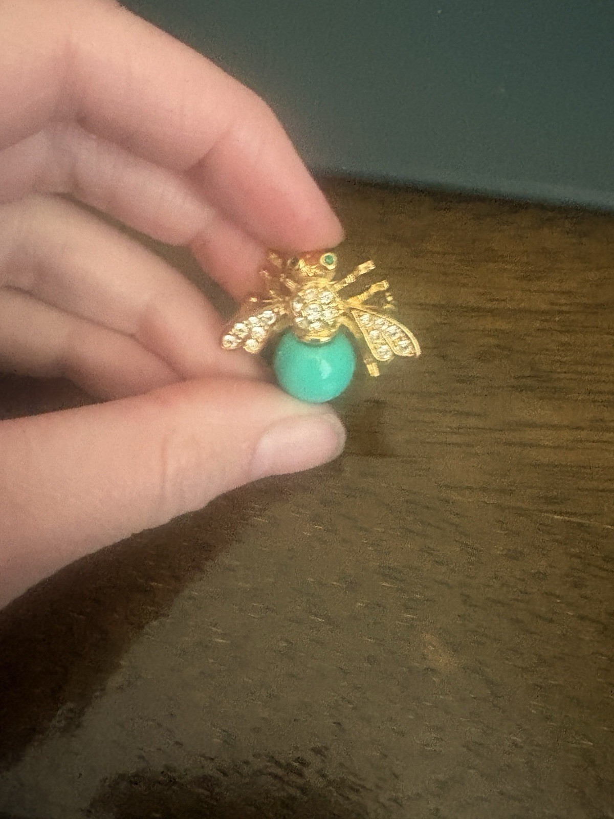 Joan Rivers Vintage Gold Interchangeable Bee Brooch With 10 Colored Bottoms