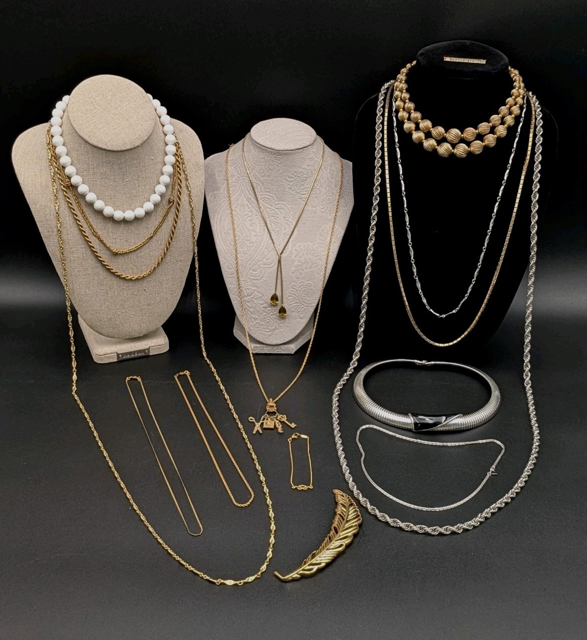 Lot of 17 Monet Jewelry VTG To Modern Pieces (Brooches Bracelet Charm Necklace)