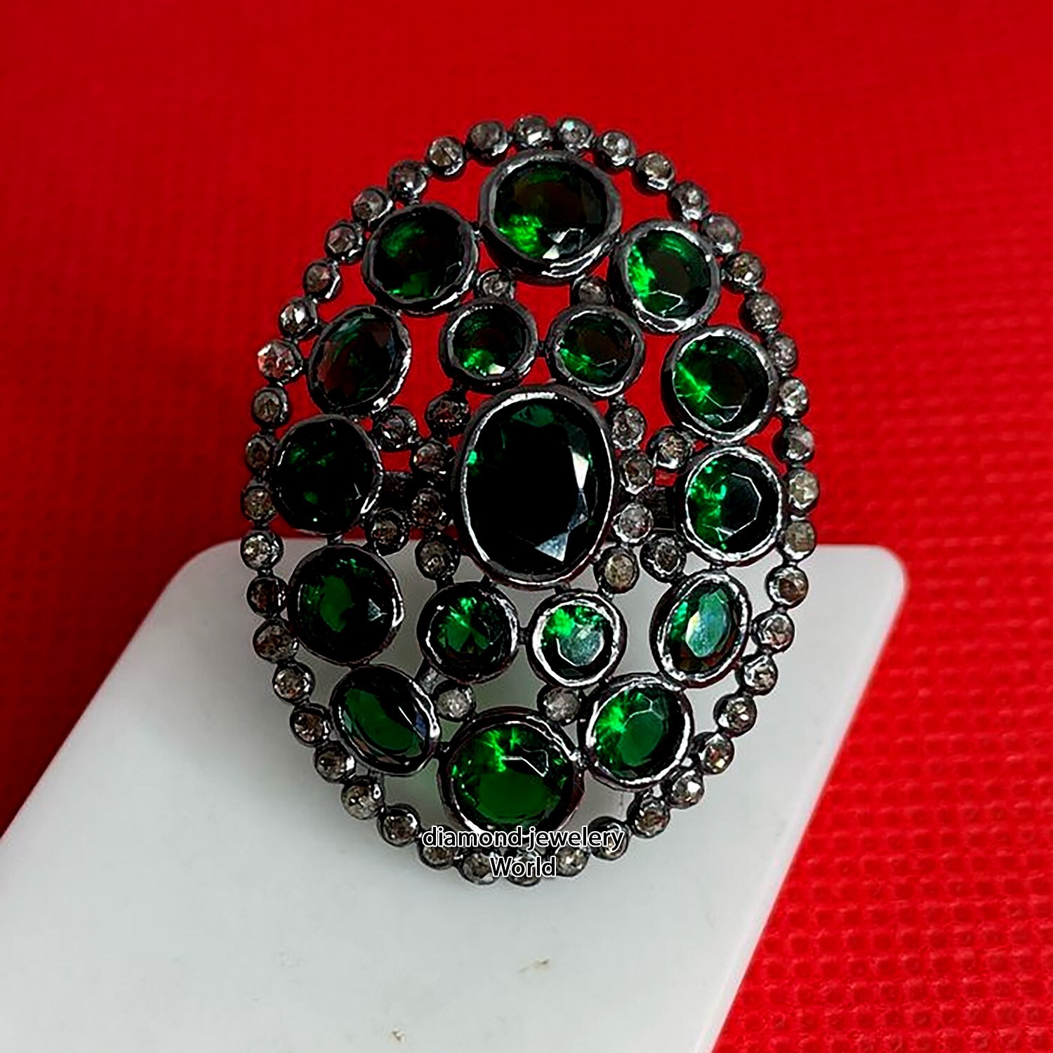 Stunning 1.96ctw Rose Cut Diamond Emerald Studded Silver Victorian Ring Jewelry