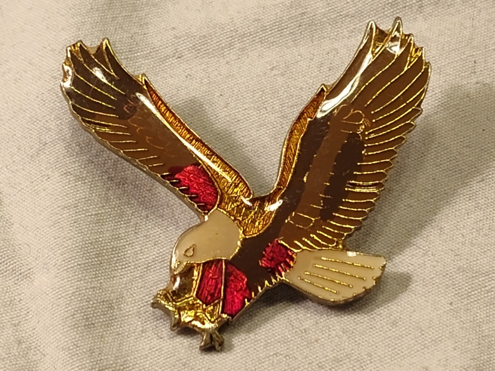 Vintage Brown Red Gold White Soaring Bald Eagle Lapel Pin 2″ Span