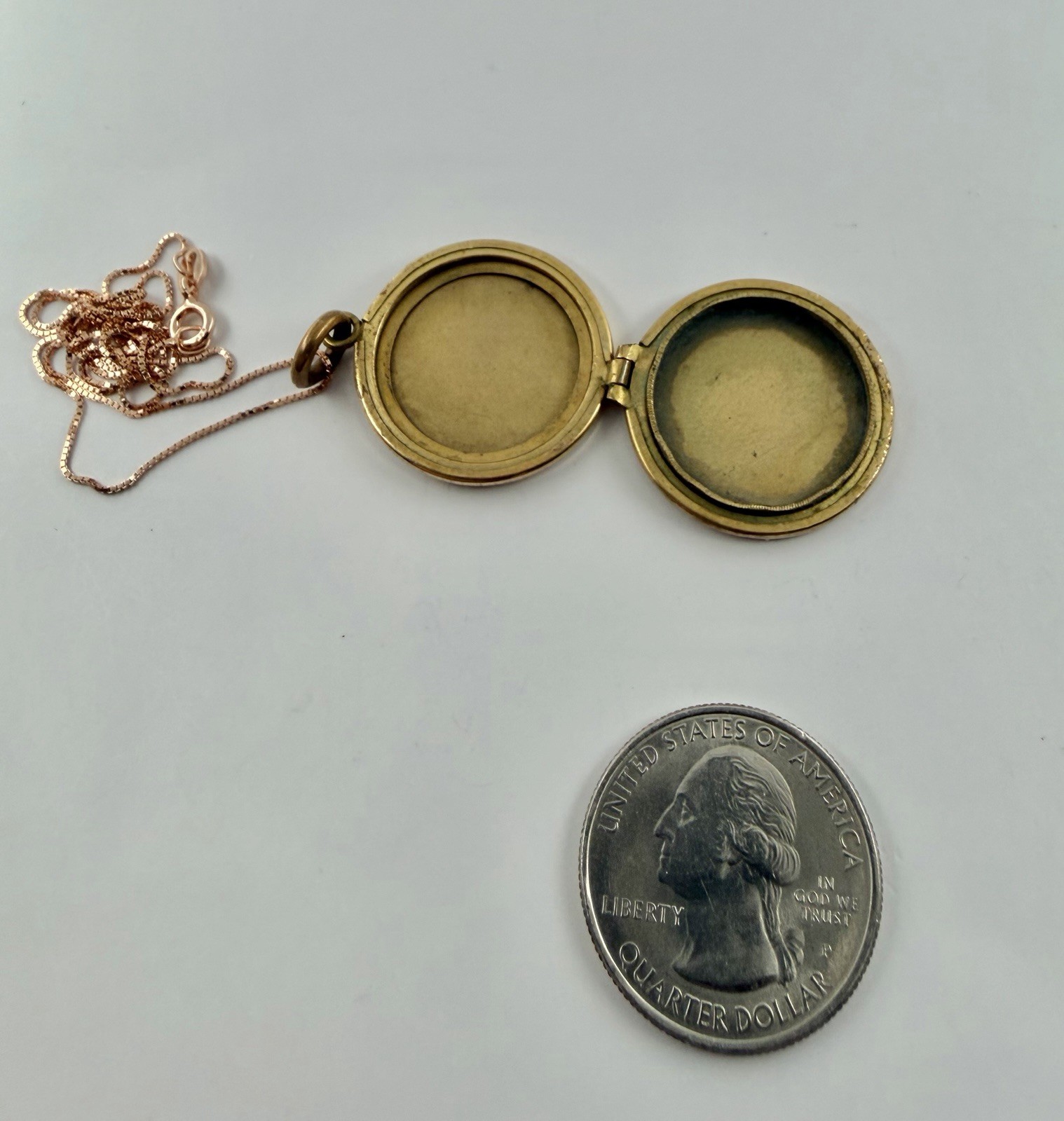 Antique Double Sided Rose Rolled Gold Flowers & Ribbon Design Locket Necklace