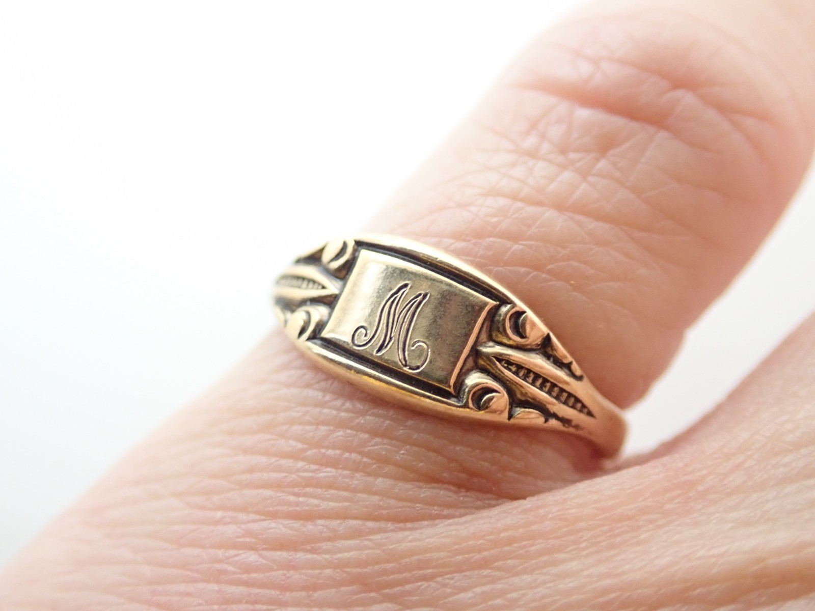 Vintage 10k Gold Filled Signet Initial Letter “M” Pinky Band Ring Sz 5.75