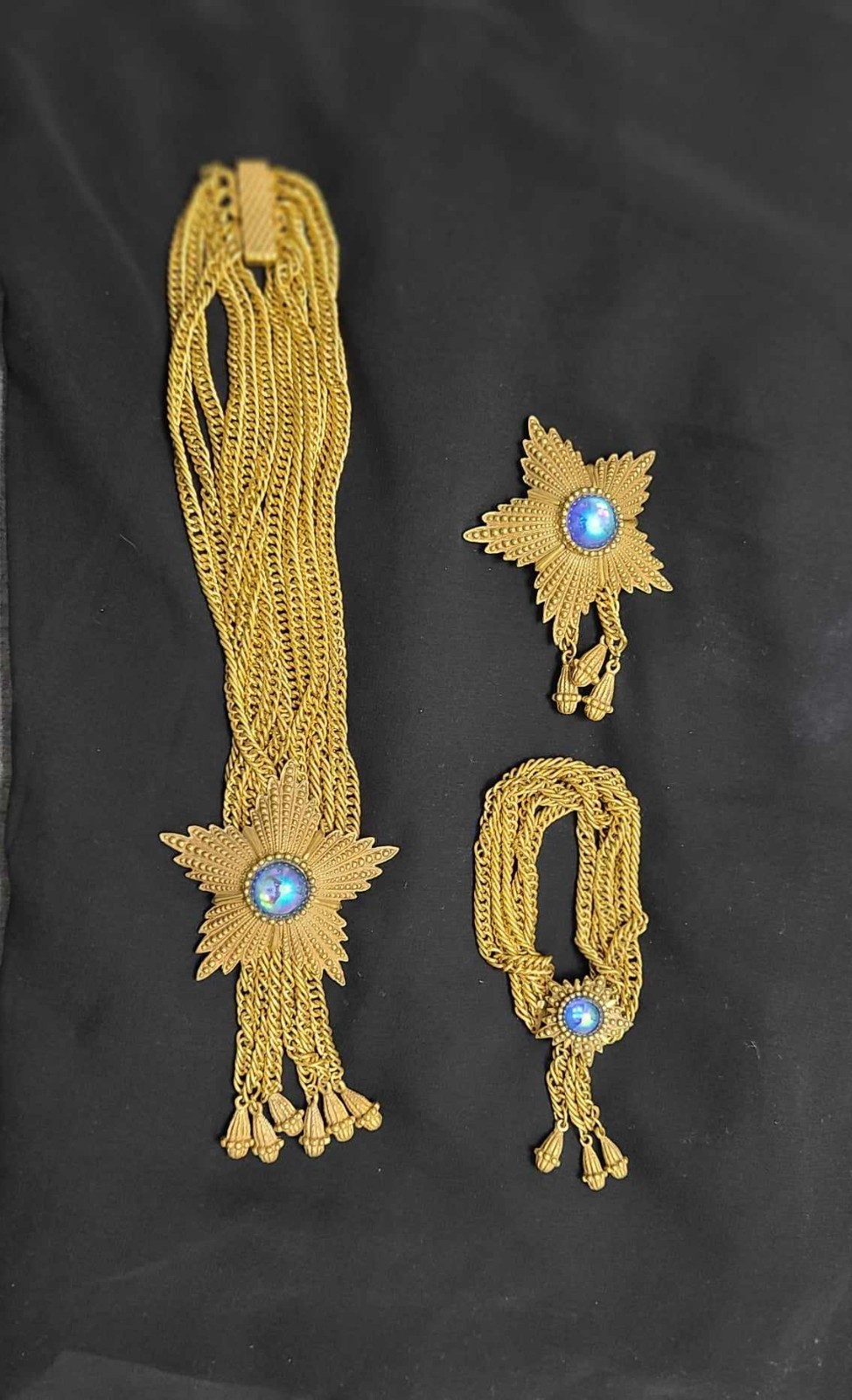 Exceptional Kramer of NY Vintage Jewelry Set 3 pieces