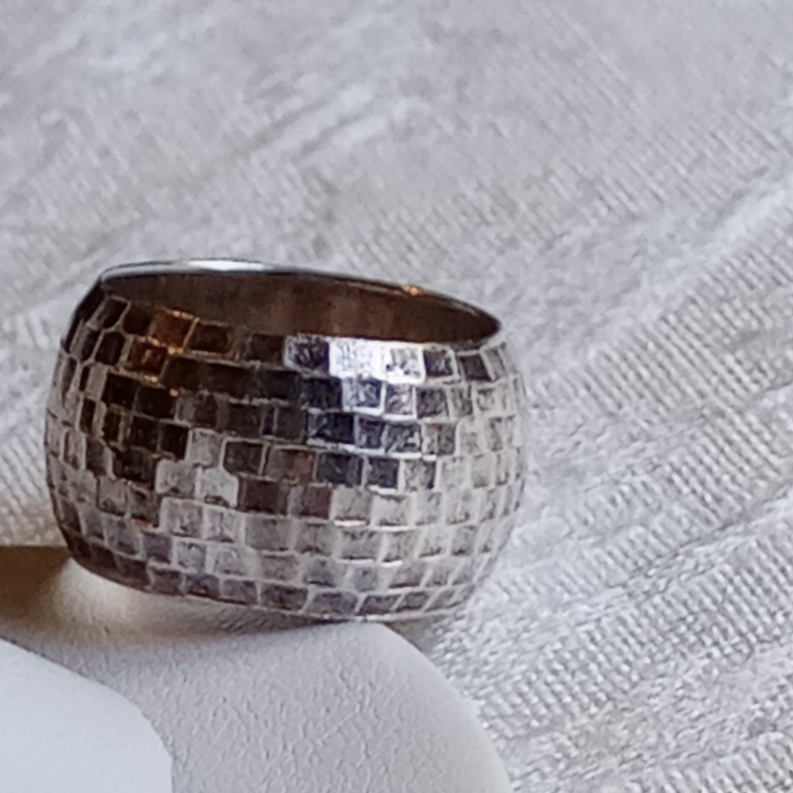 Vintage Patina Sterling Silver Thailand Hammered Disco Dome Ring 6 3/4 1/2 wide