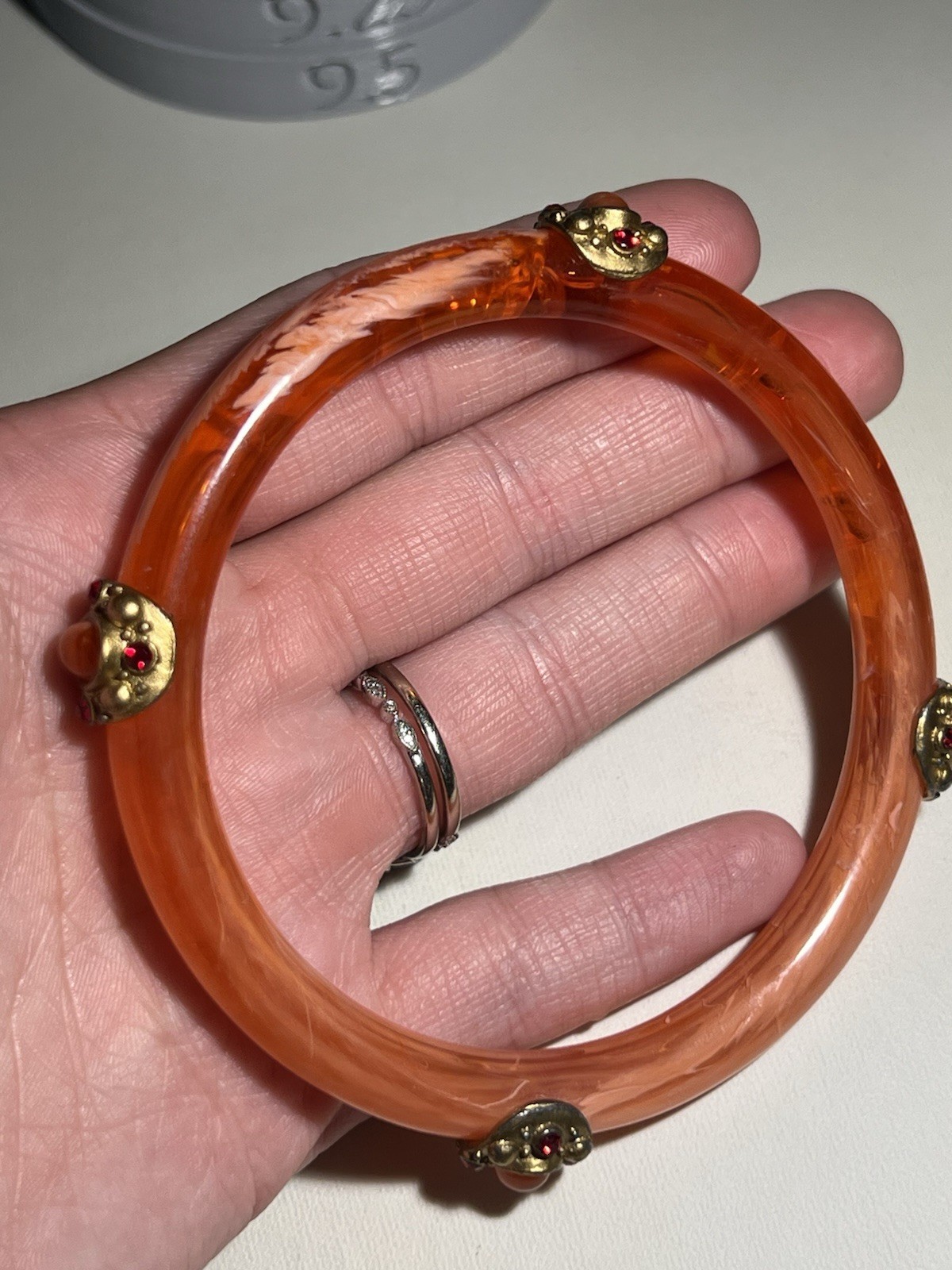 Vintage Lucite Plastic Orange Swirled Jeweled Bangle Bracelet 8.25”