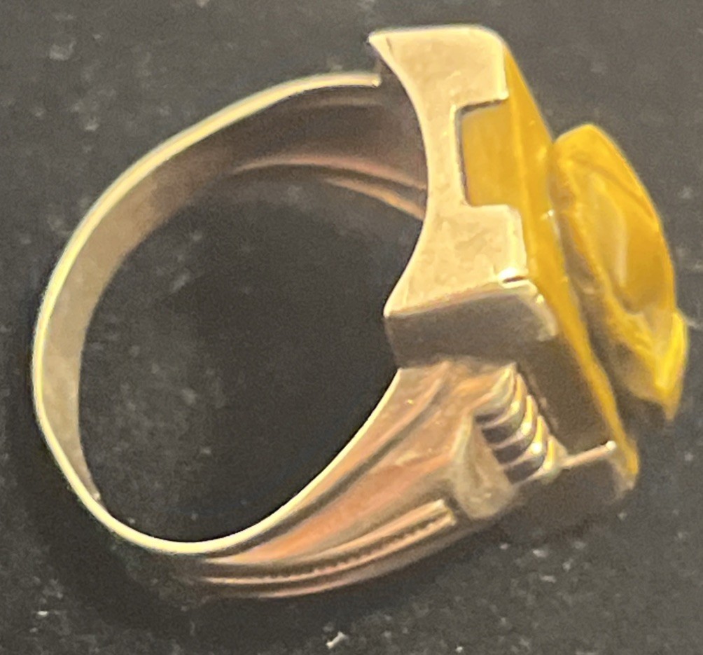 Vintage Art Deco Carved Tiger’s Eye Roman Soldier Cameo Men’s Signet Ring