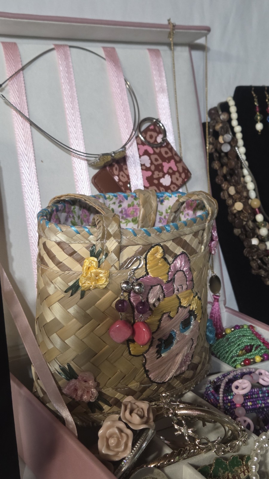 Grandma’s Estate; Jewelry, Trinkets, & Extra Fun Junk! Lot #96