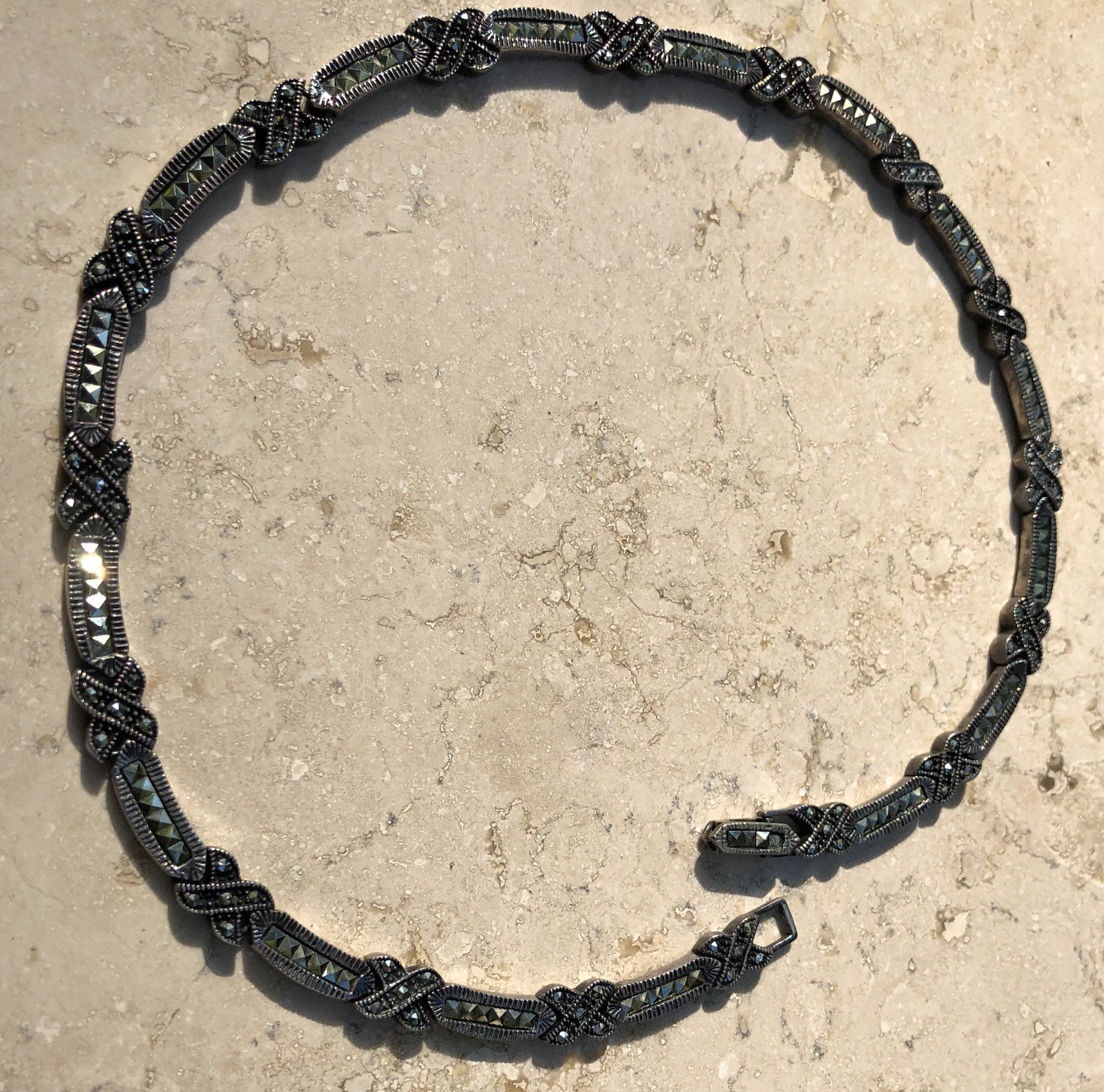 💥🥰❤️‍🔥Authentic VINTAGE STERLING SILVER 925 MARCASITE KISS X Link Necklace