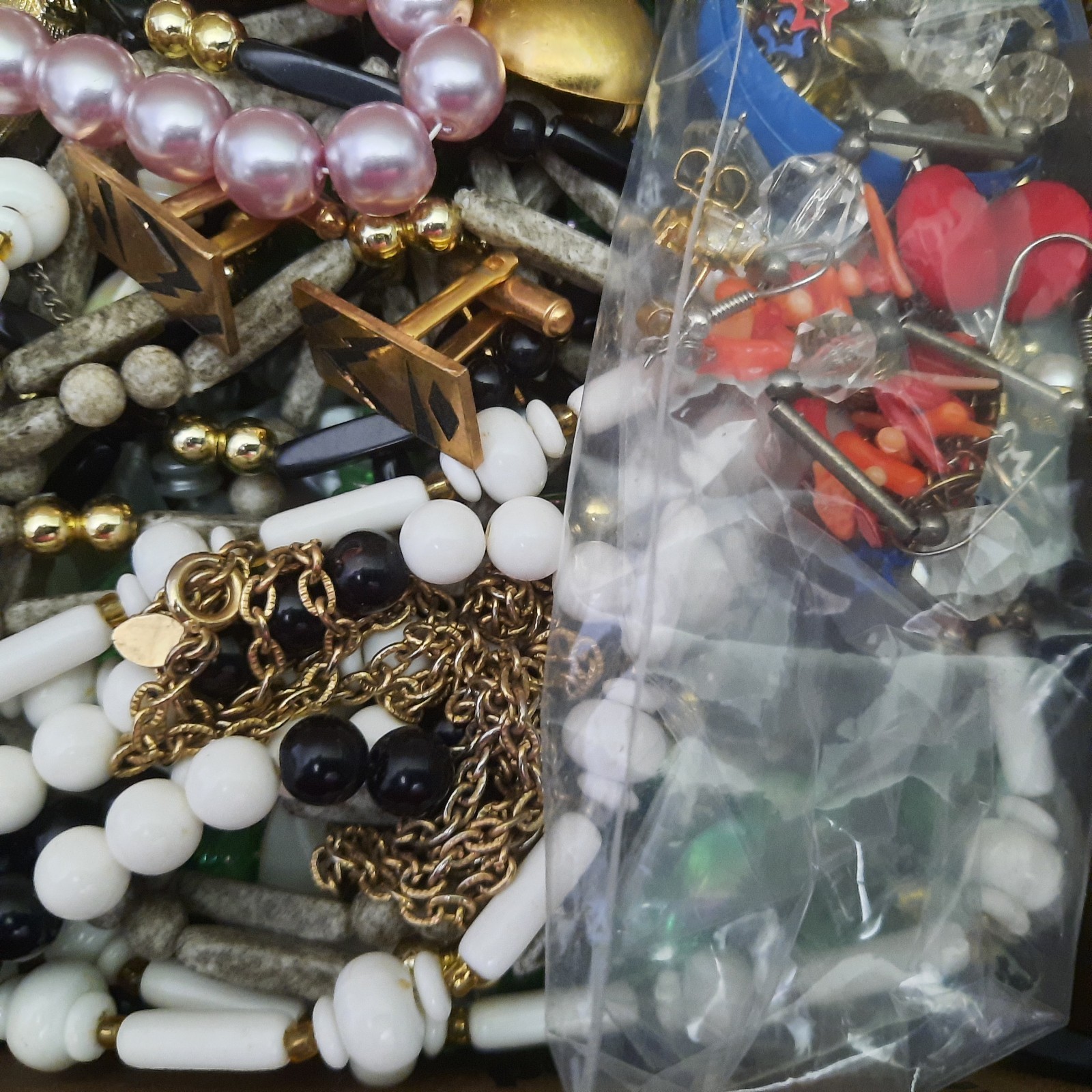 Vintage Junk Jewelry Lot Craft Harvest Repair Rhinestones And Wearable D2