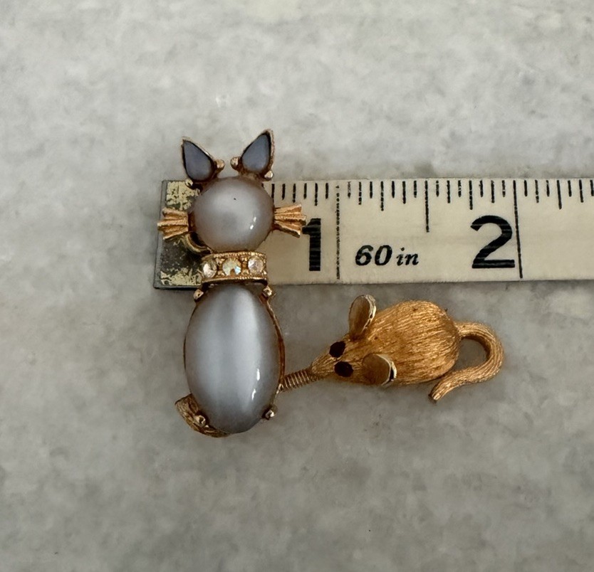 Vintage Jelly Belly Cat and Mouse Trembler Brooch Pin Very Good Condition