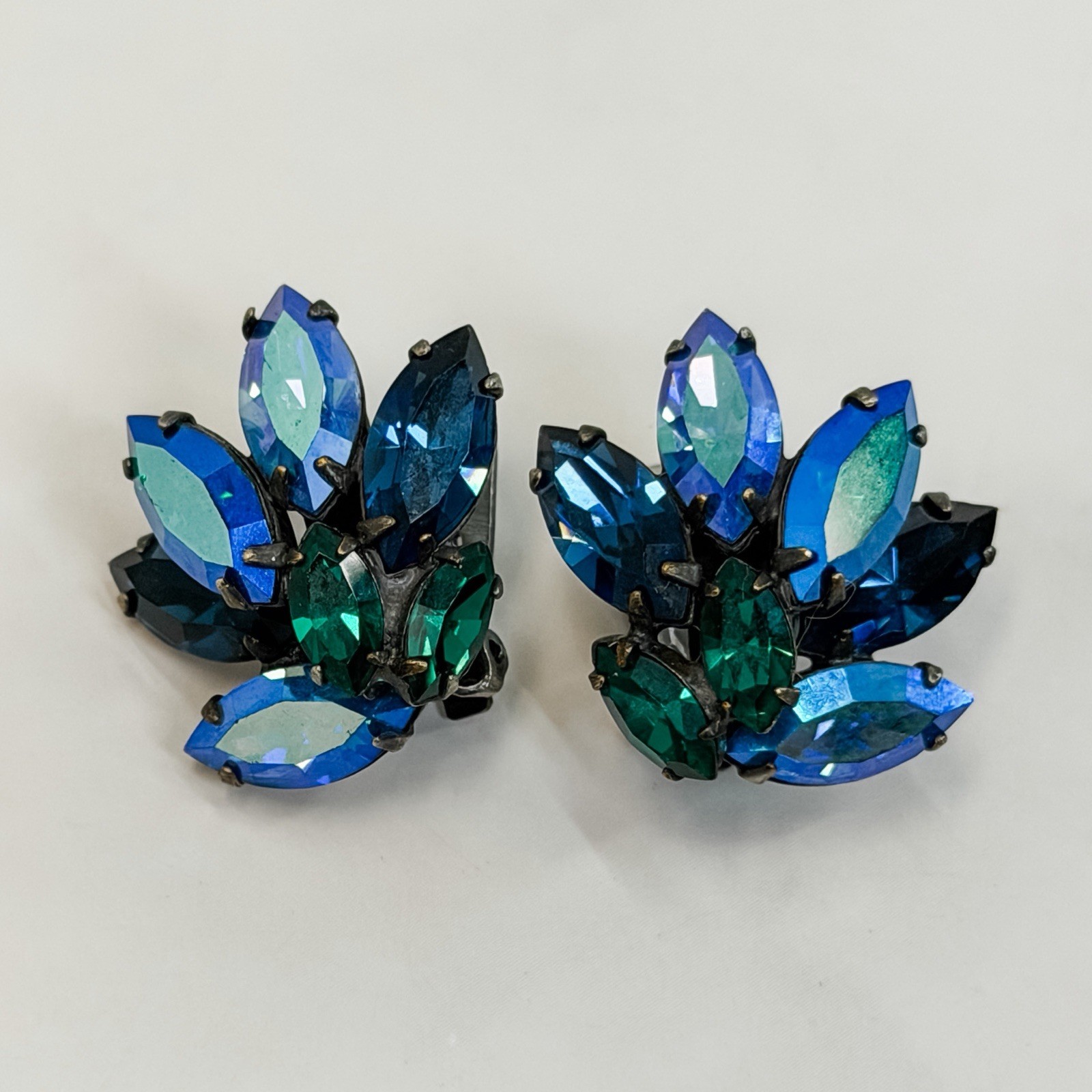 Signed REGENCY Electric Blue/Green Swirl AB Rhinestone Brooch/Earring Vtg Set