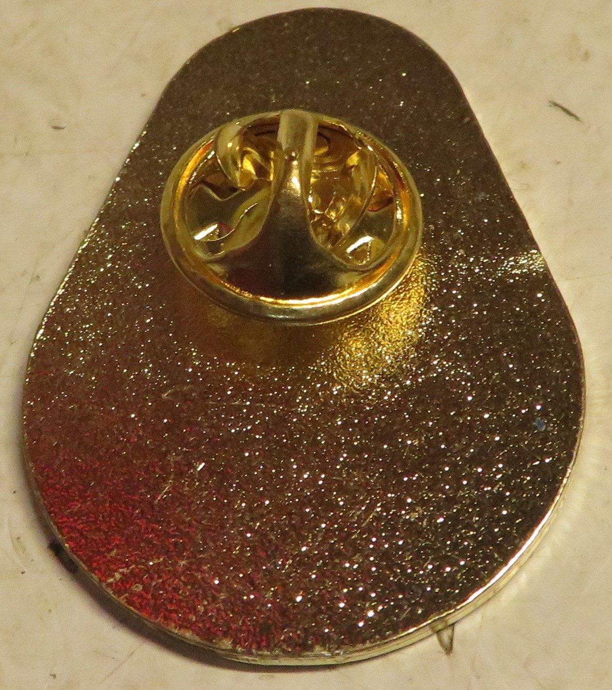 Avocado Pin Brooch Excellent Condition Love One Today 1-1/4″ Tall GoldTone Green