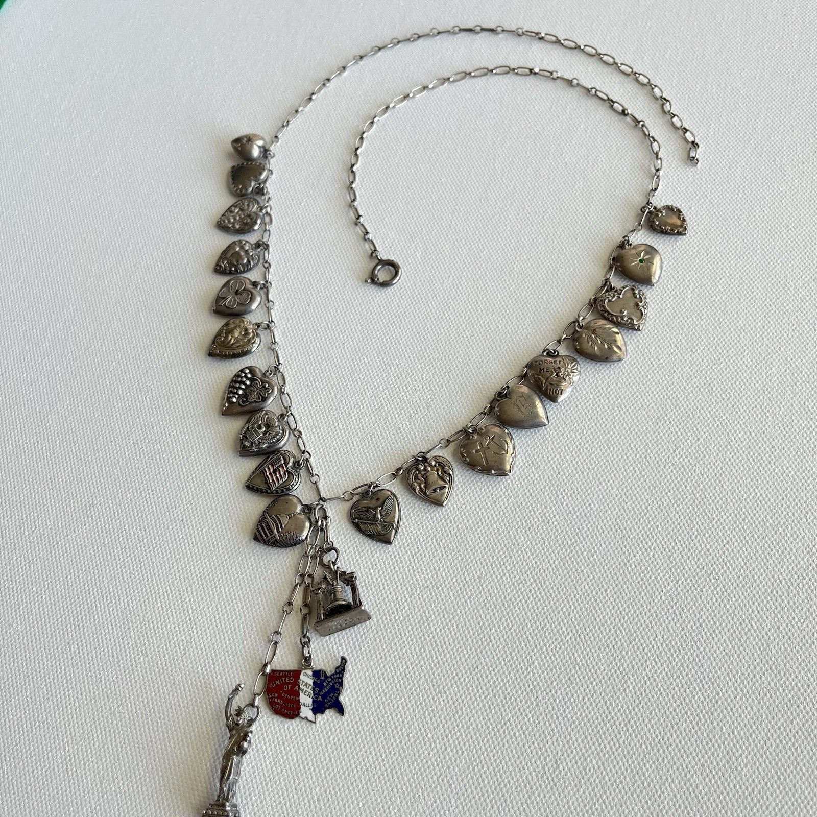 Vintage WW2 Puffy Hearts Necklace Forget Me Not GREAT SEAL Patriotic Military