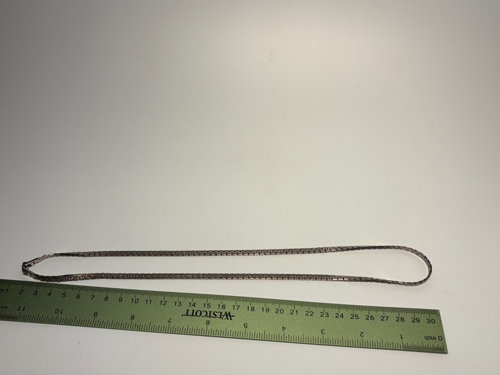 Necklace Offset Rectangle Chain Pattern Unique Retro Silver Tone