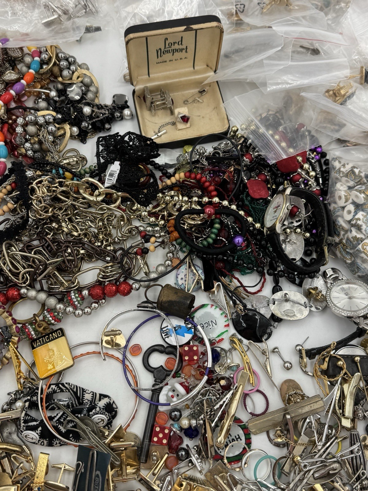 10 Lbs Vintage To Now Jewelry Lot Costume Estate Unsearched Watches Cuff Links