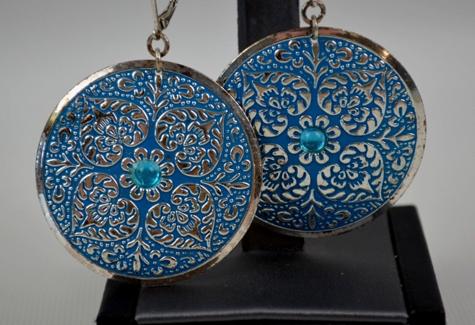 Silver Tone Pierced Wire Hook Earrings Large Round Blue Medallion 1.75″ Across