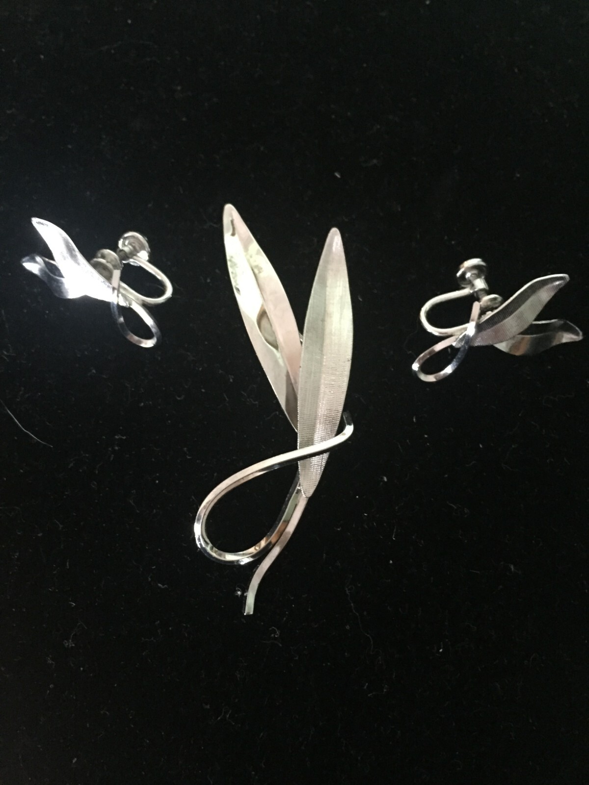 Vintage 1940s–1980s Star Art Sterling Silver Leaf Brooch & Screw-Back Earring Se