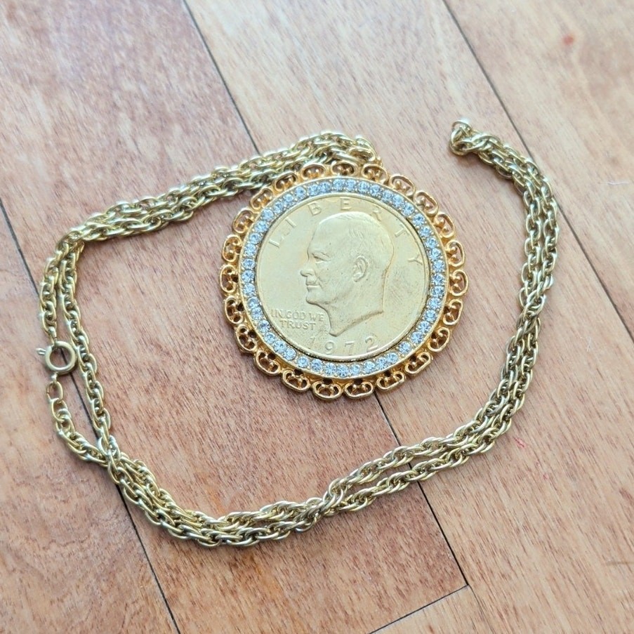 Eisenhower Dollar 1972 Gold Plated Pendant Necklace Vintage Chain