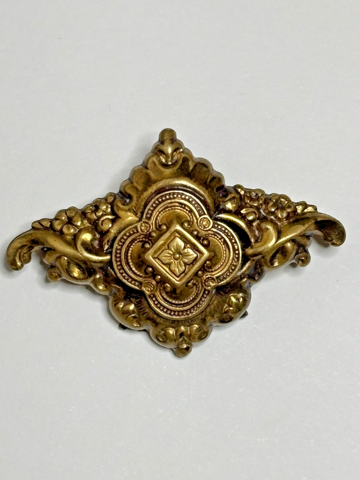 Antique Victorian Etruscan Style Pinchbeck Brooch