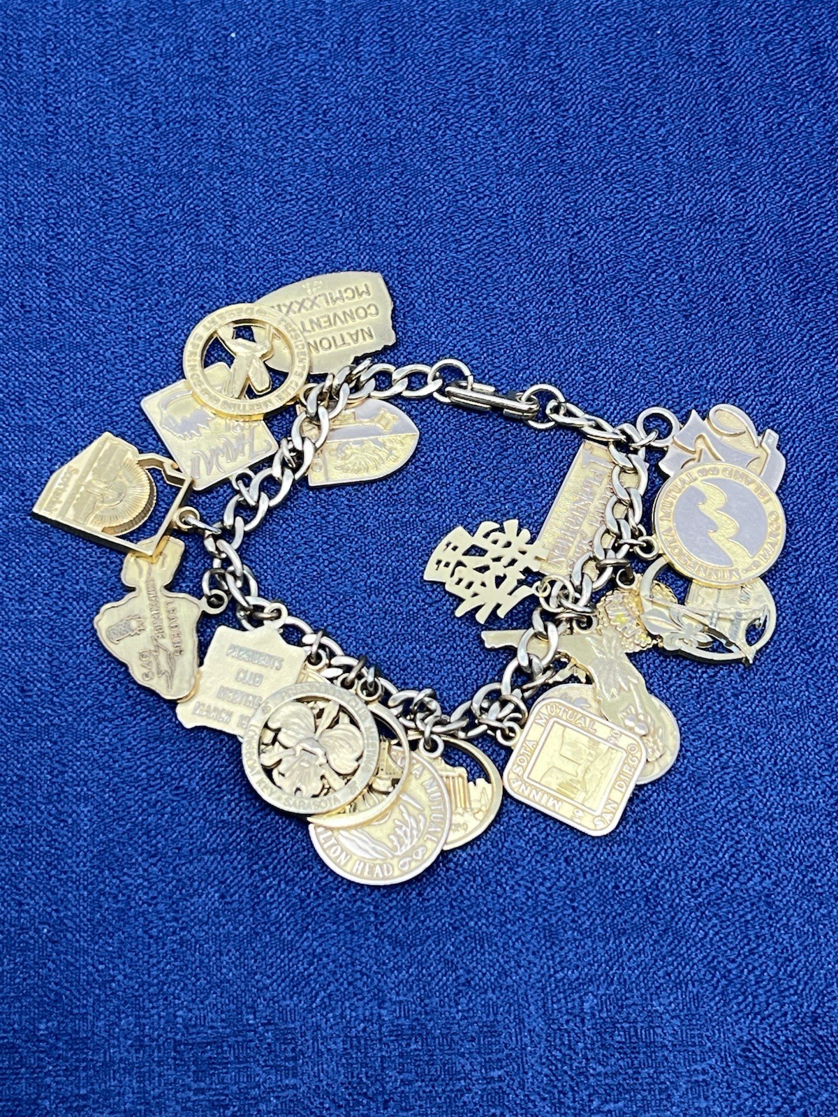 Vintage Signed Jostens 21 Charm 7” Bracelet 1/10 10k GF ANJU 585 ROME US SELLER