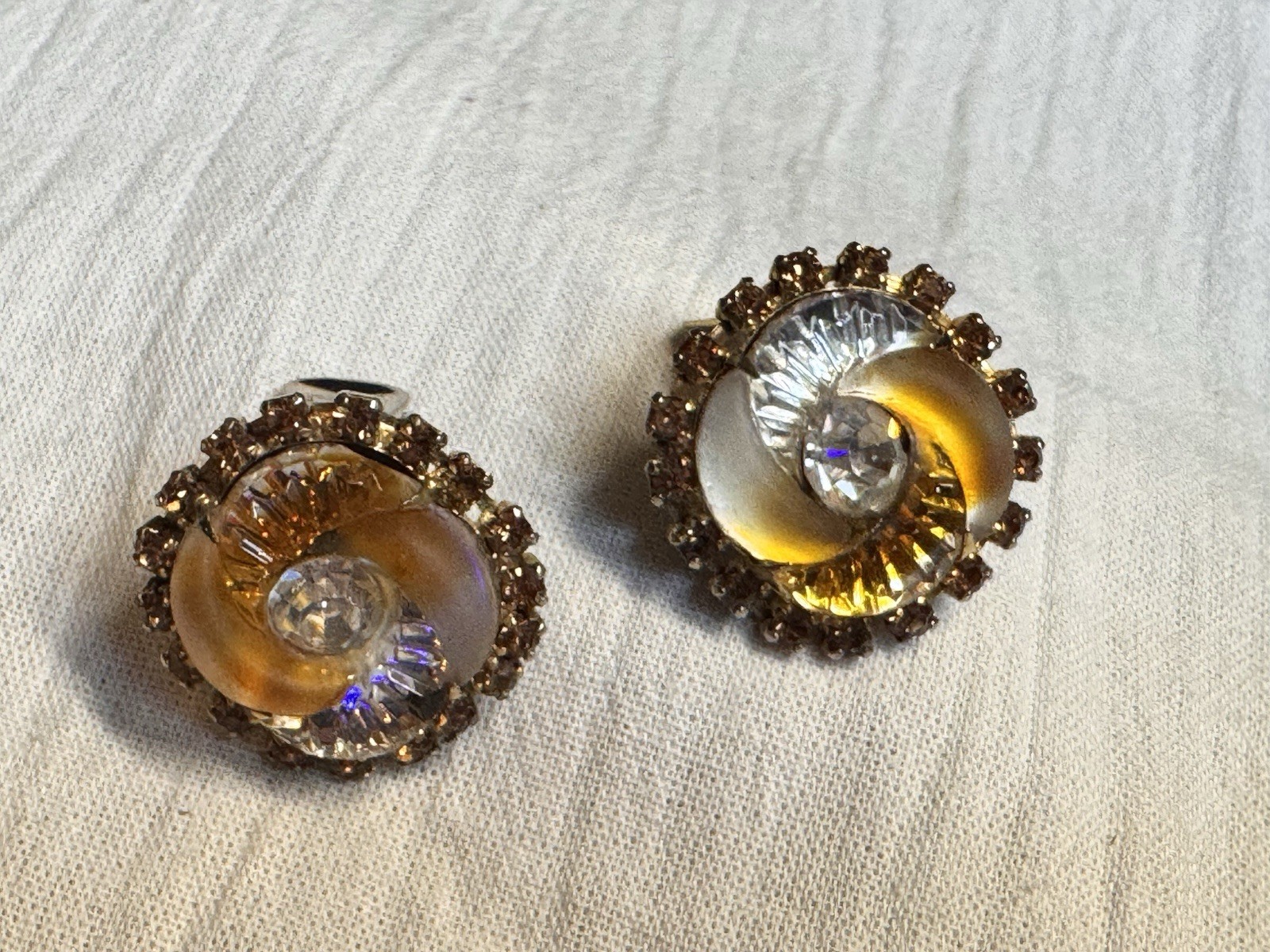 Vintage Edlee Moulded Glass Amber Coloured Clip On Earrings