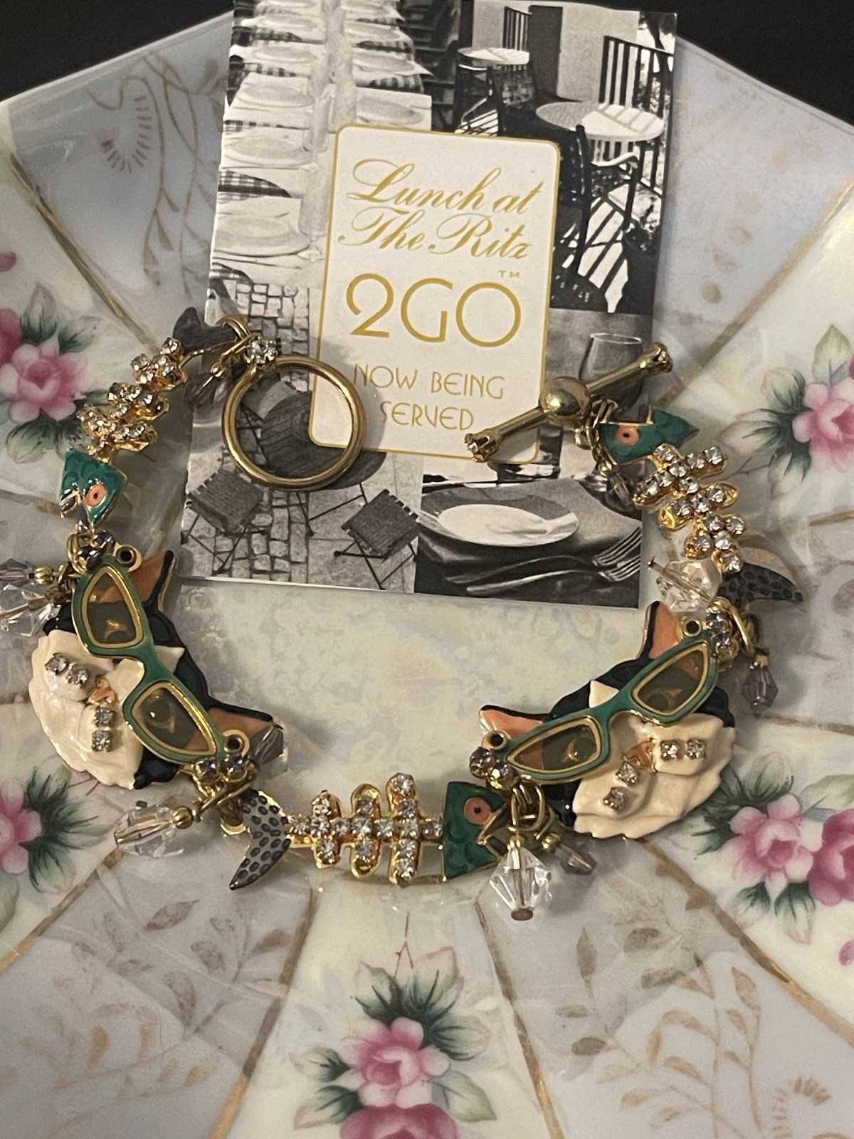 VTG LATR 2GO Glamour Puss Cat Enamel Charm Bracelet 8”