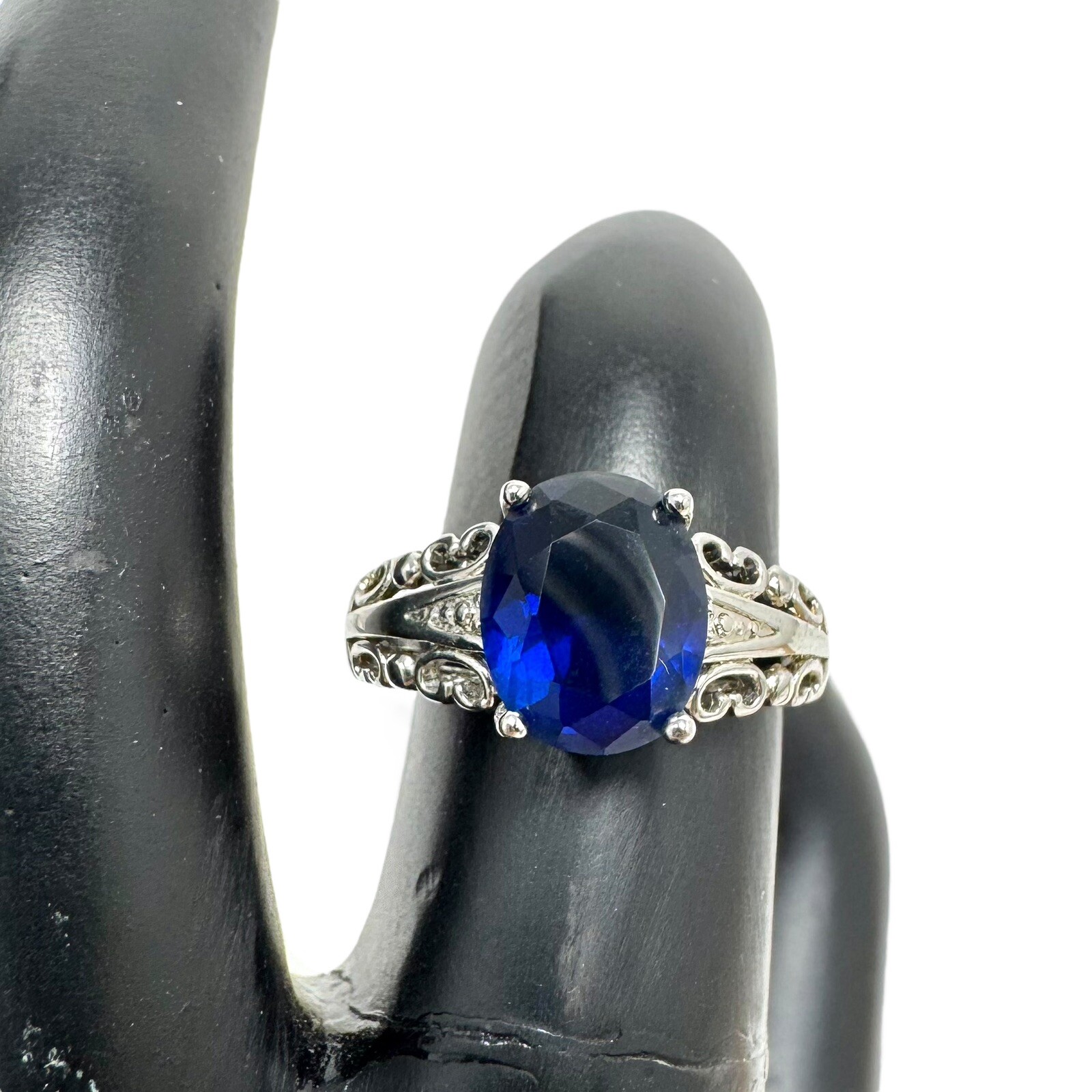 Vintage Silver Tone Blue Oval Glass Solitaire Cocktail Ring 7.25