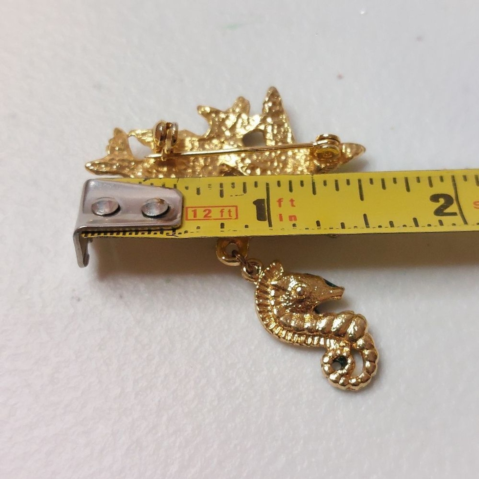 Vintage Gold Tone Enameled Sea Creatures Brooch Pin Fish Seahorse Starfish