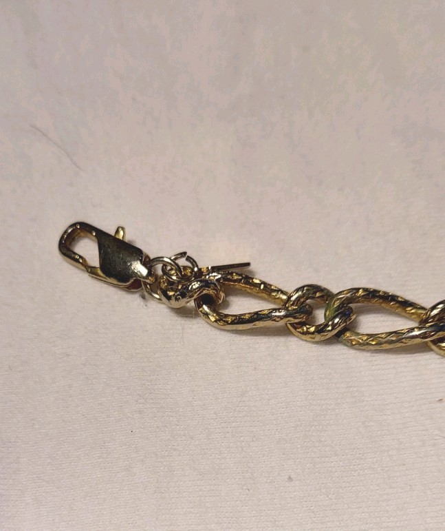 Lot Of 10 Random Costume/Gold Pieces Of Jewelry PLEASE SEE ALL PHOTOS