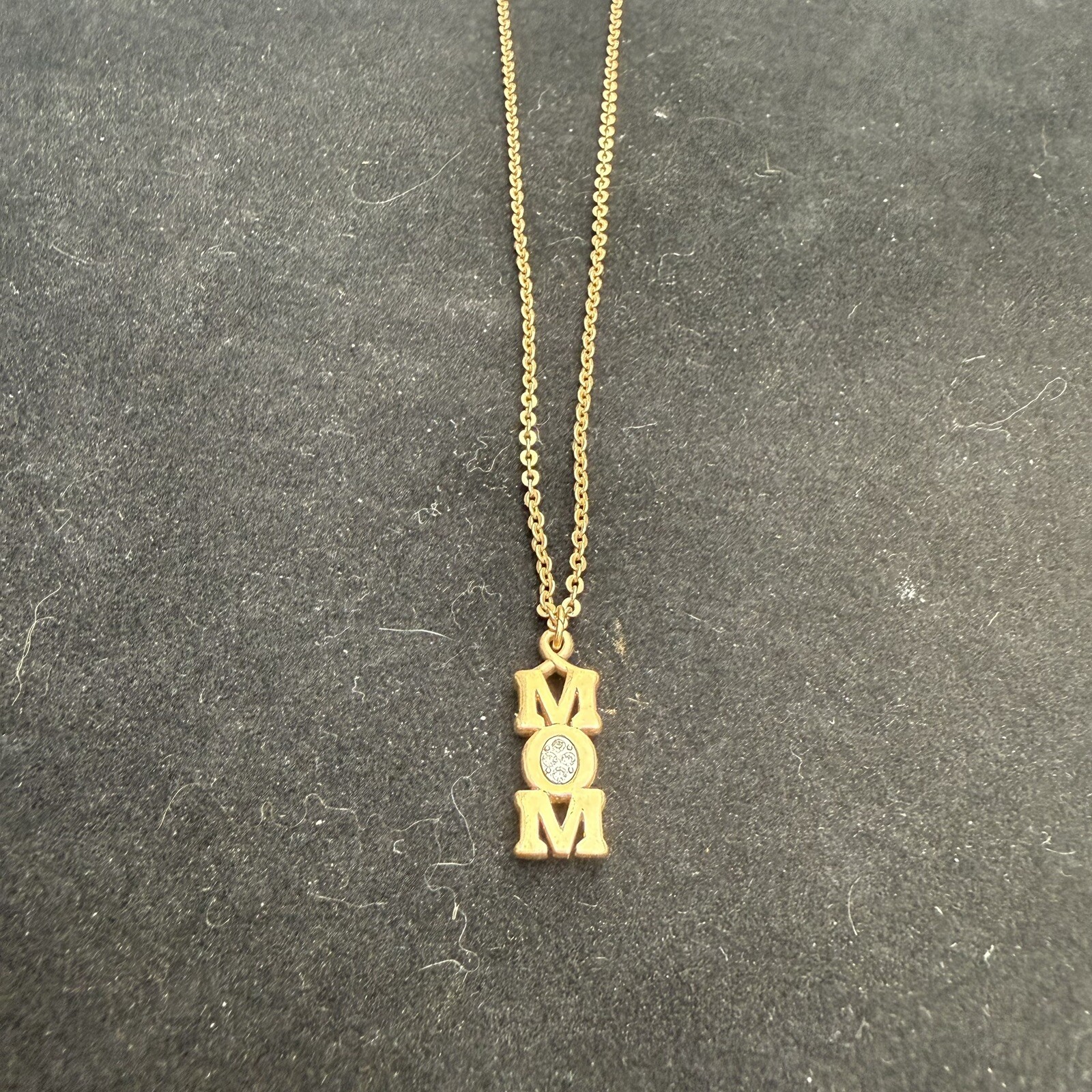 Vintage 1984 Avon Mom Pendant Gold Tone Rhinestone Accent Necklace
