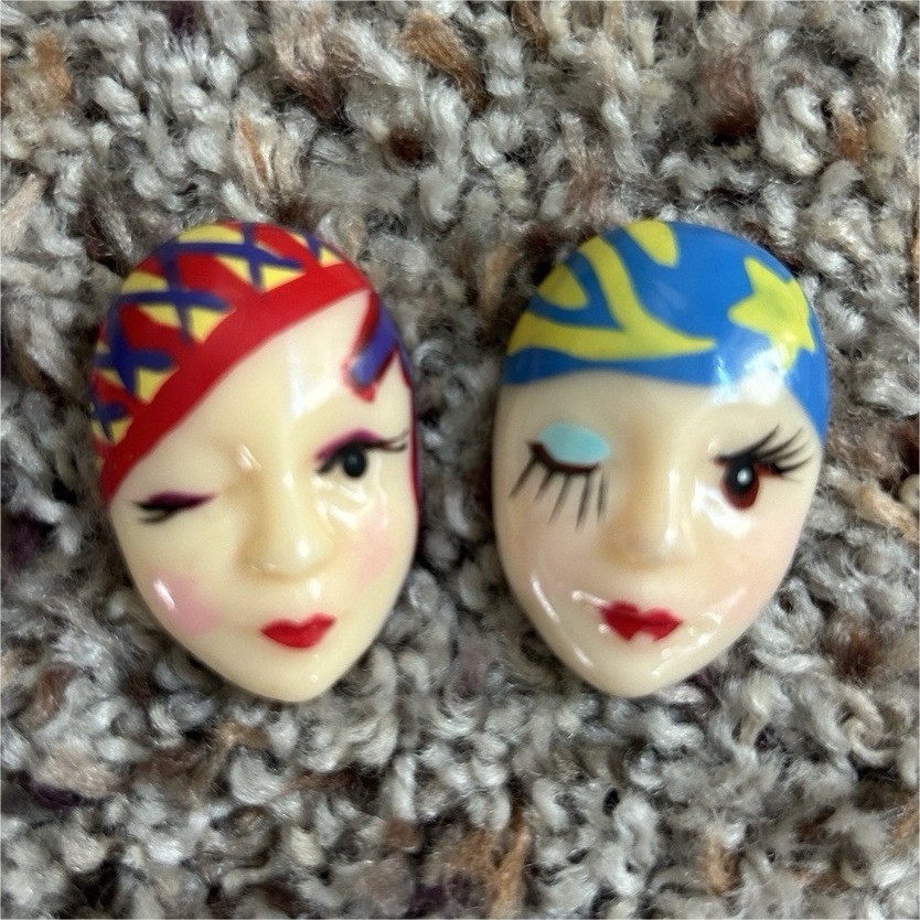 2 Vintage Women’s Oval pins. Whimsical, artsy, art deco, hand painted