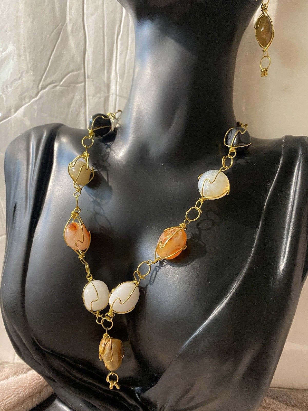 Polished gemstones necklace-earring set vintage