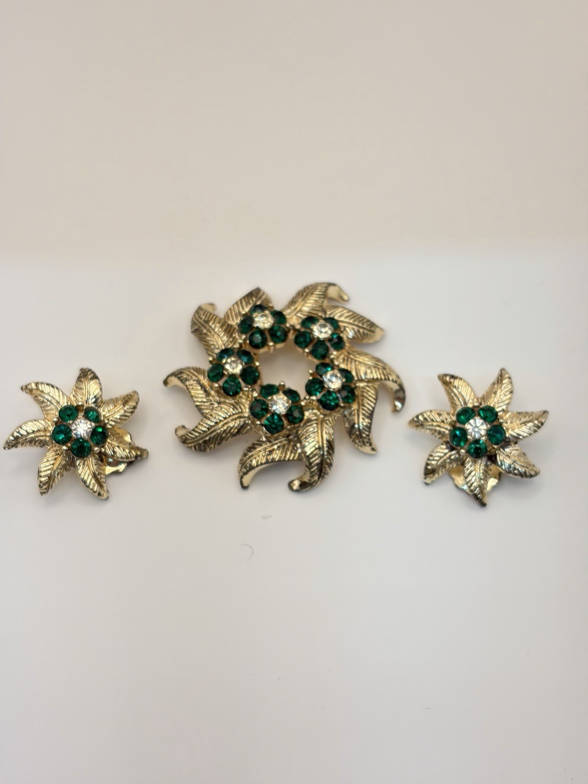 Vintage Rhinestone Brooch & Earrings Green Crystal Floral Gold Tone Demi-Parure