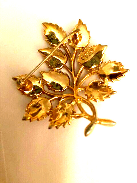 SIGNED TRIFARI Brooch RETRO ERA 1950-1959 Brushed Gold Tone Leaf Pin