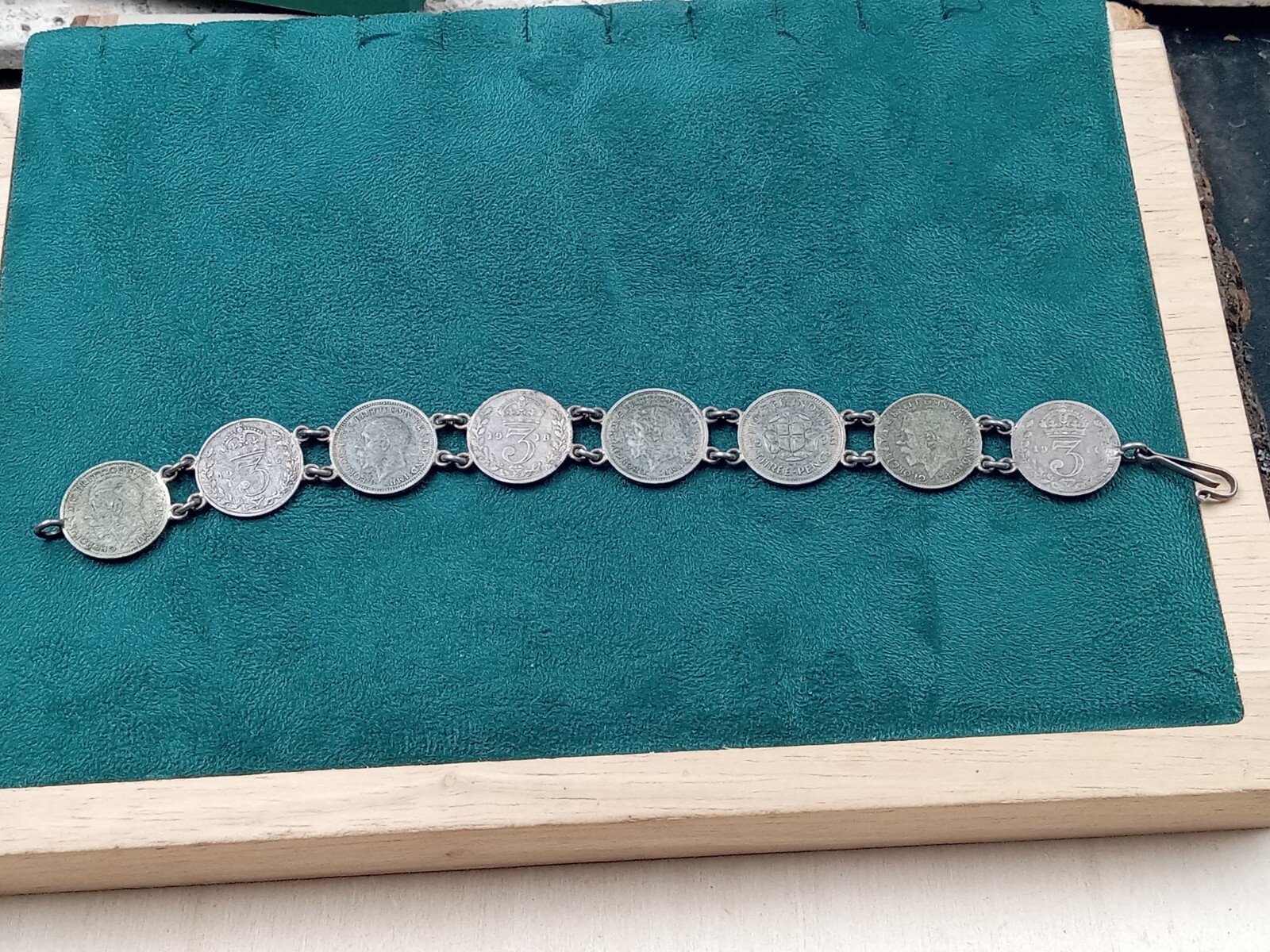 United Kingdom 3 Pence Silver Coin Link Bracelet: 7″ Long, King George