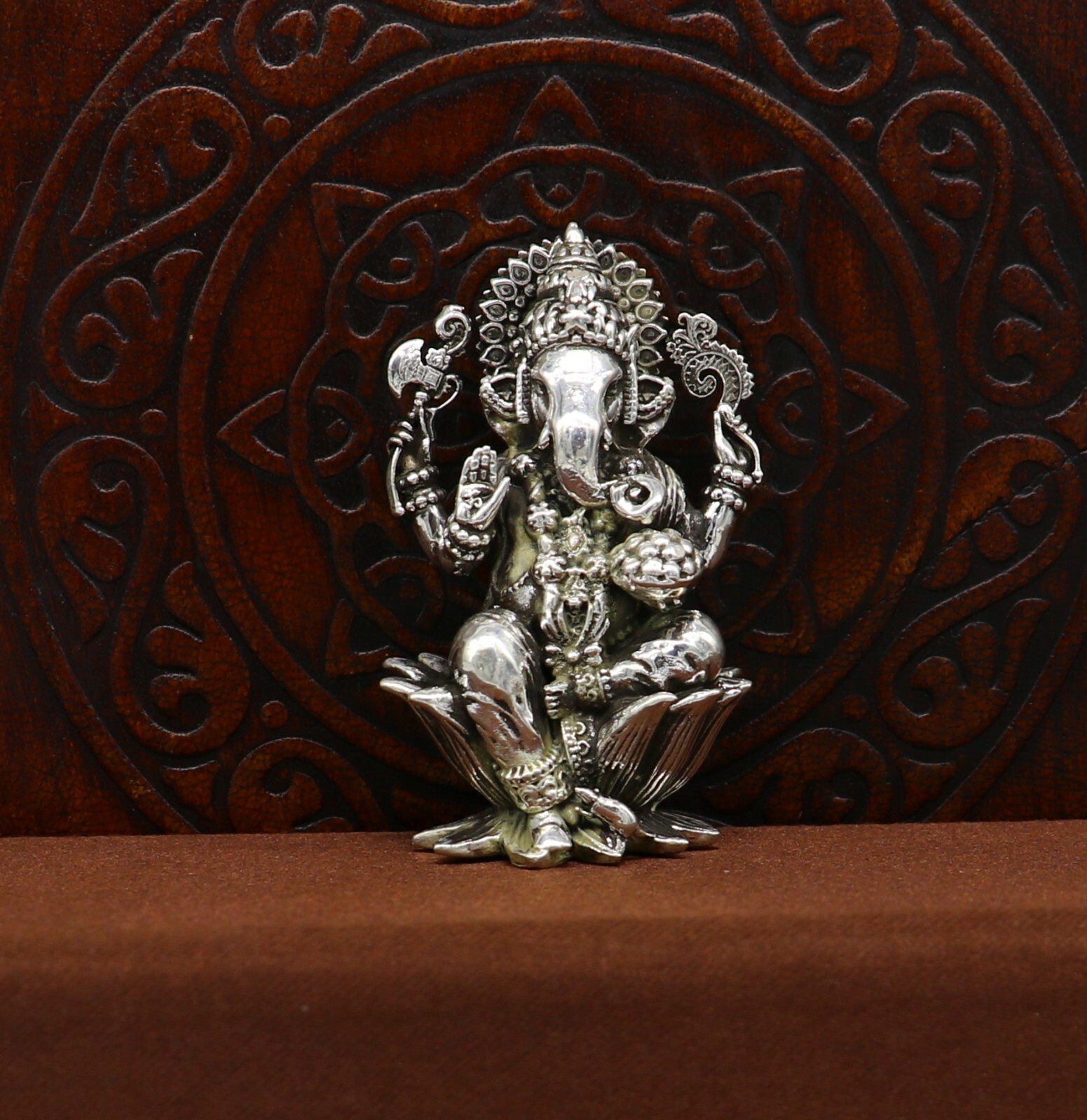 925 sterling silver Gorgeous Lord Ganesha statue, figurine, puja article su213