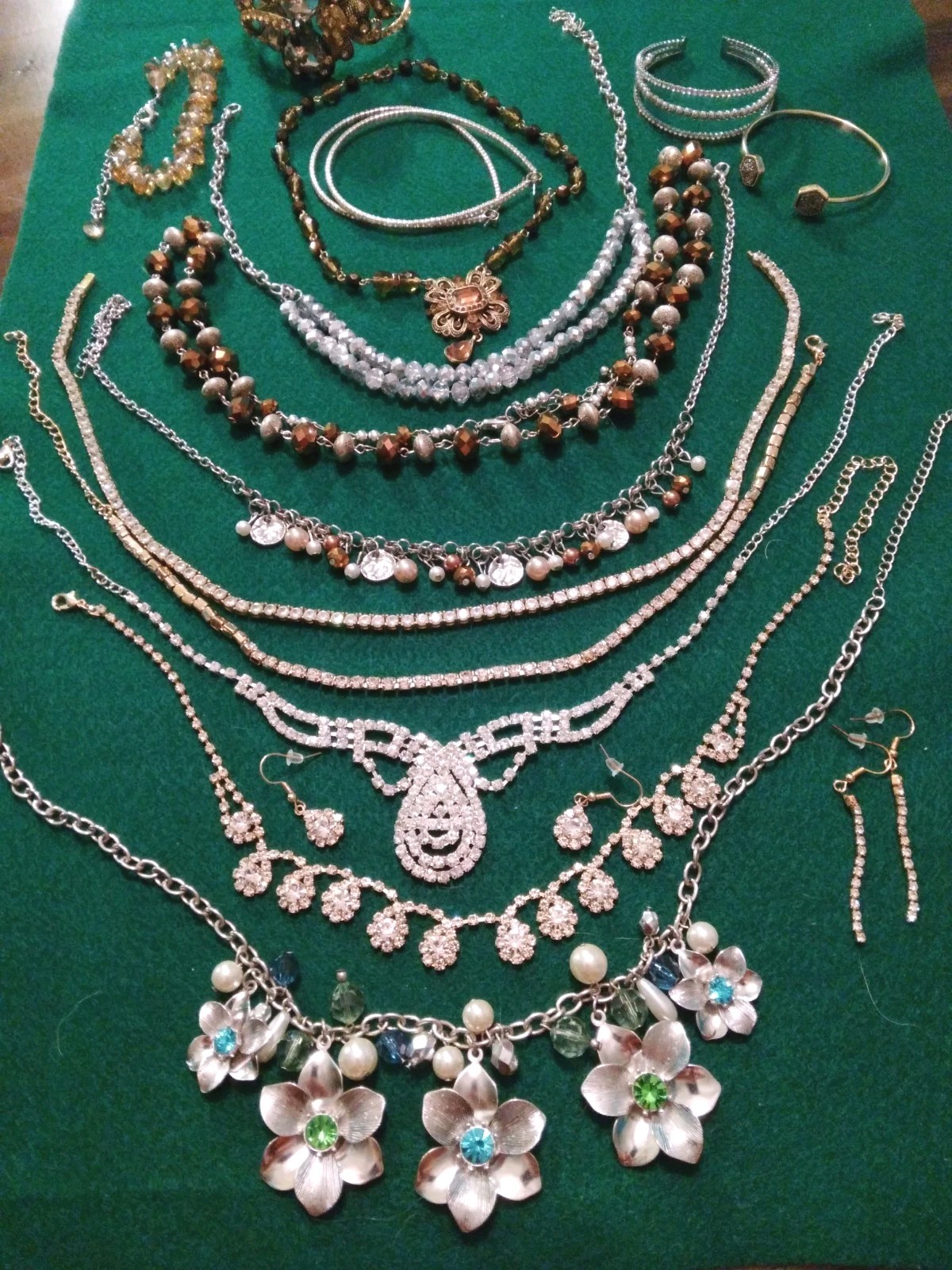 Vintage 2 Now Crystal Rhinestone Jewelry Lot 16pc Necklaces Bracelets Earrings
