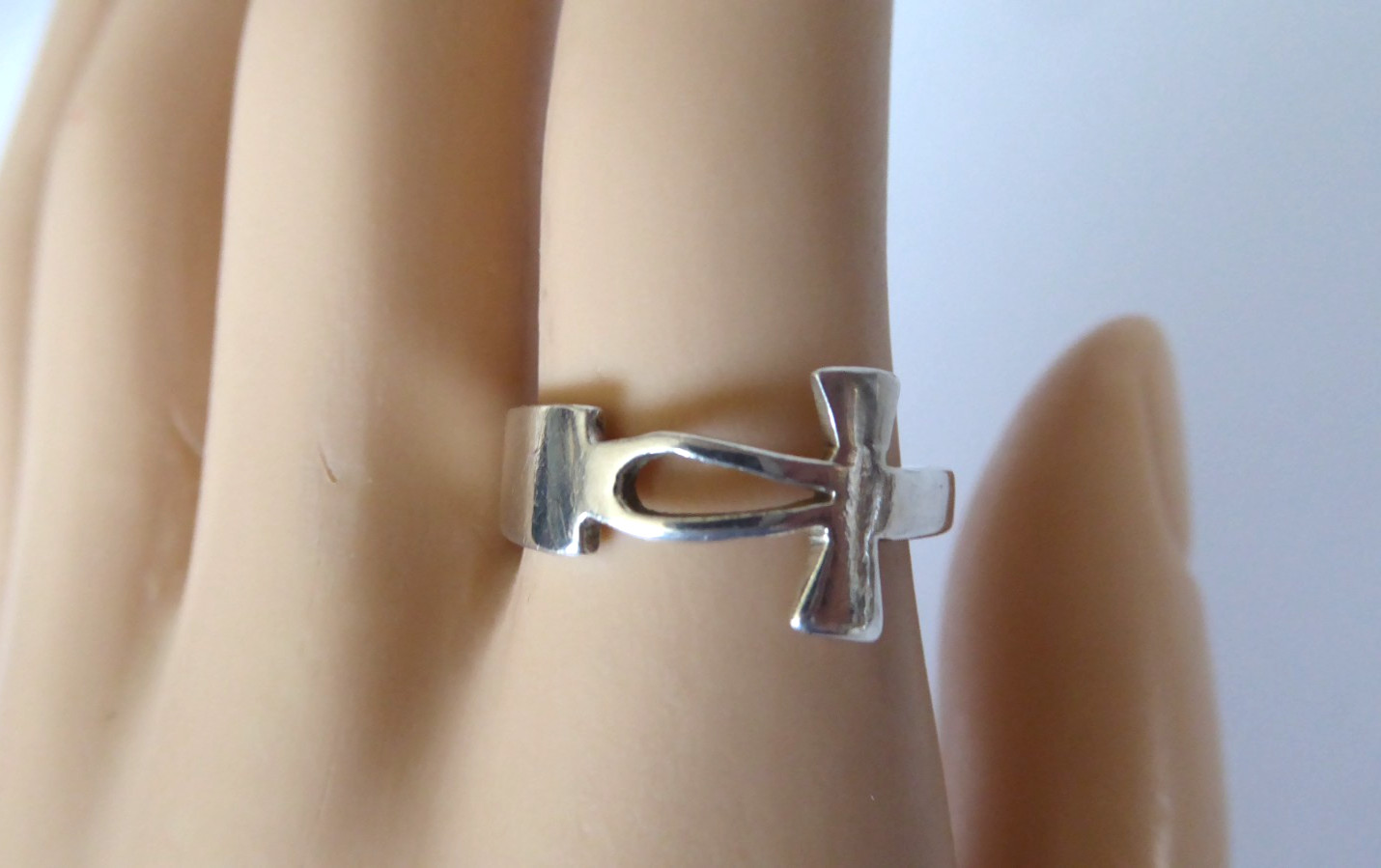 925 Sterling Silver Vintage JSF Mexico Egyptian Ankh Unisex Ring Size 7.5 Vtg.