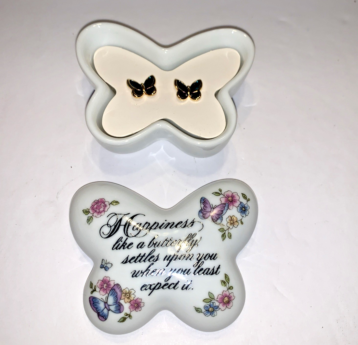 1984 Vintage Avon Porcelain Butterfly Trinket Box & Earrings Happiness