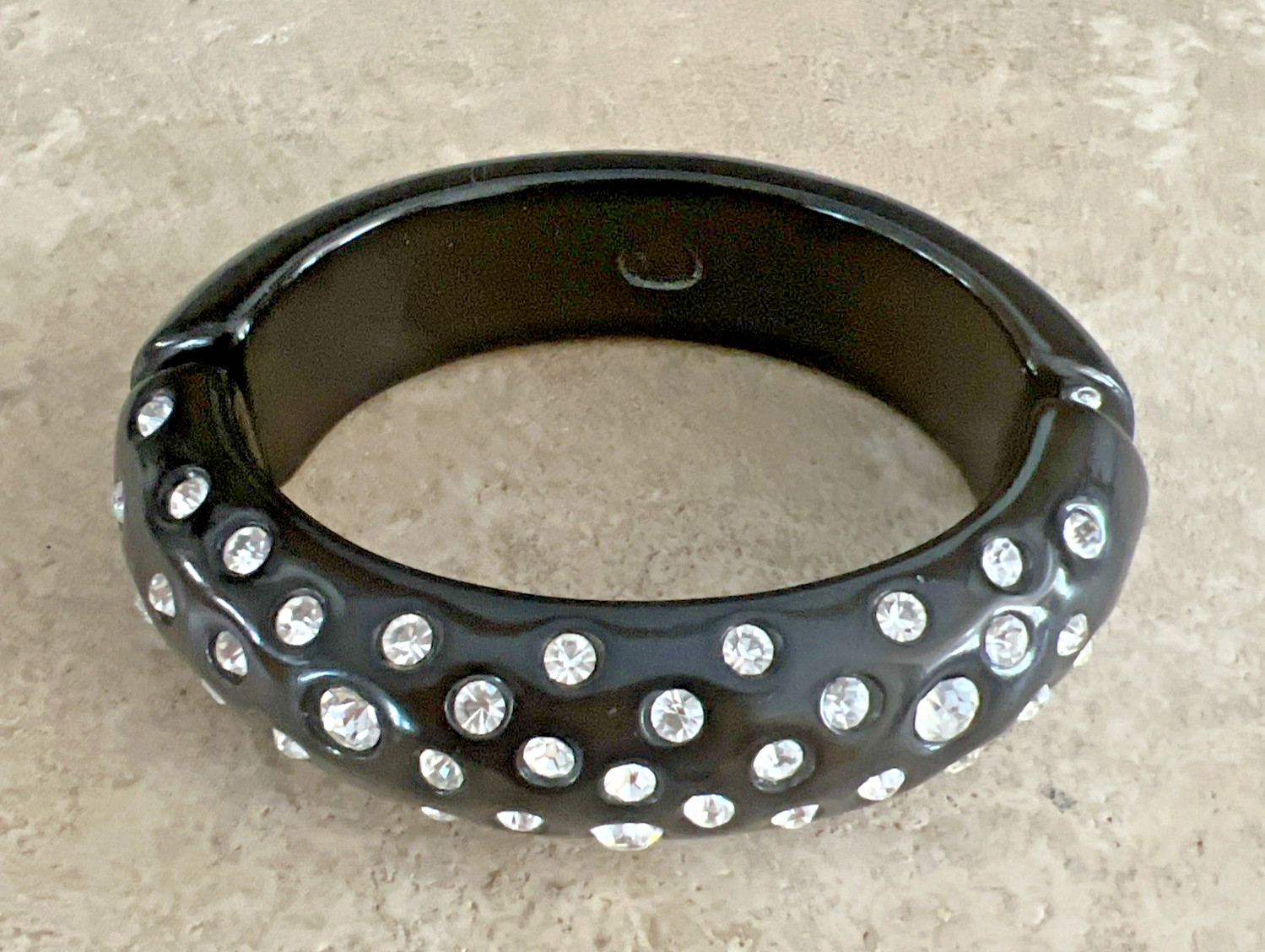VINTAGE KJL KENNETH JAY LANE BLACK LUCITE CLEAR RHINESTONE HINGED CUFF BRACELET