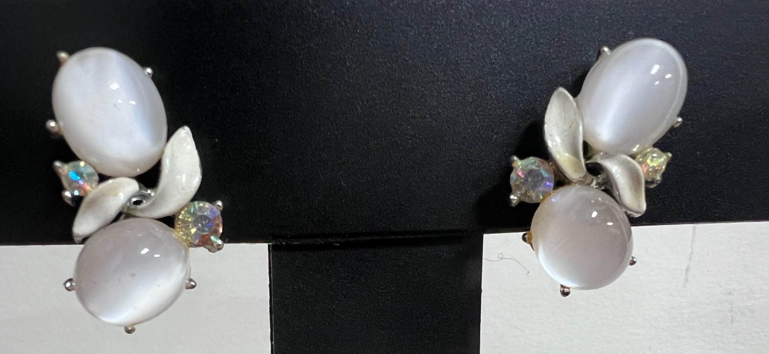 Moonglow and Rhinestones – Lisner – screwback ear rings- signed