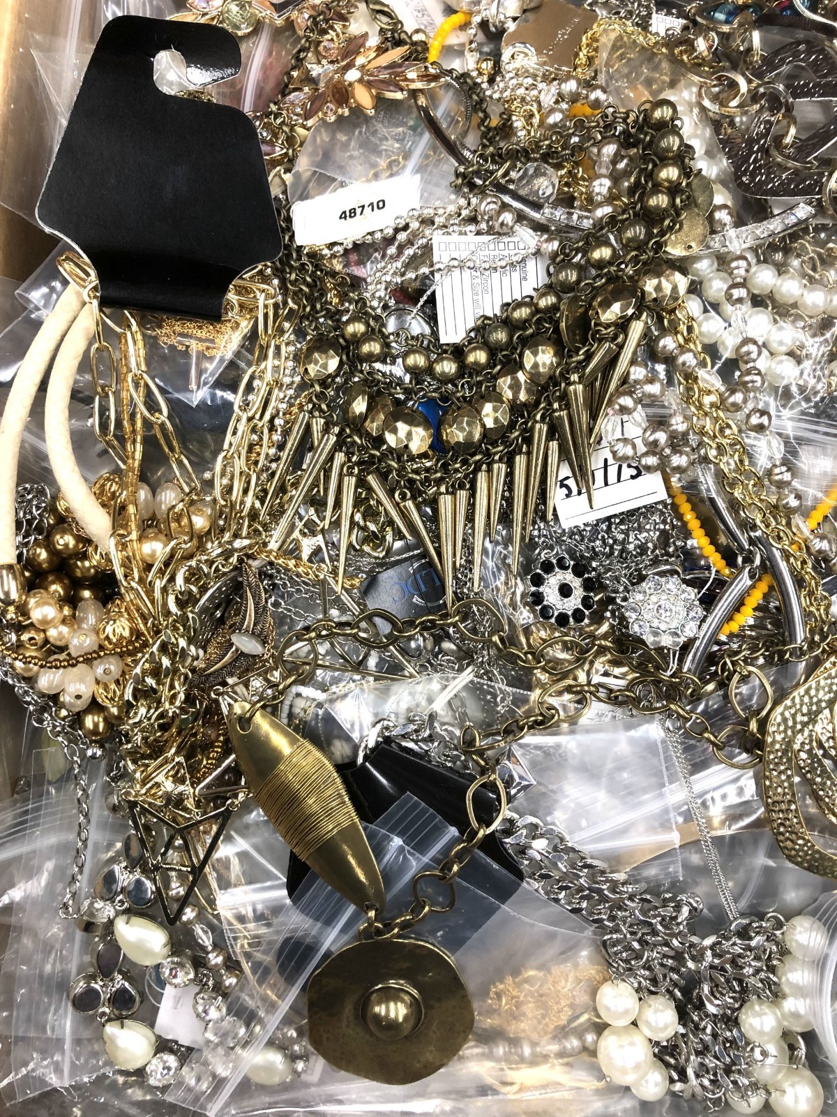 10 lbs Jewelry Lot -some broken some not!! No Plastic All metal!!!!