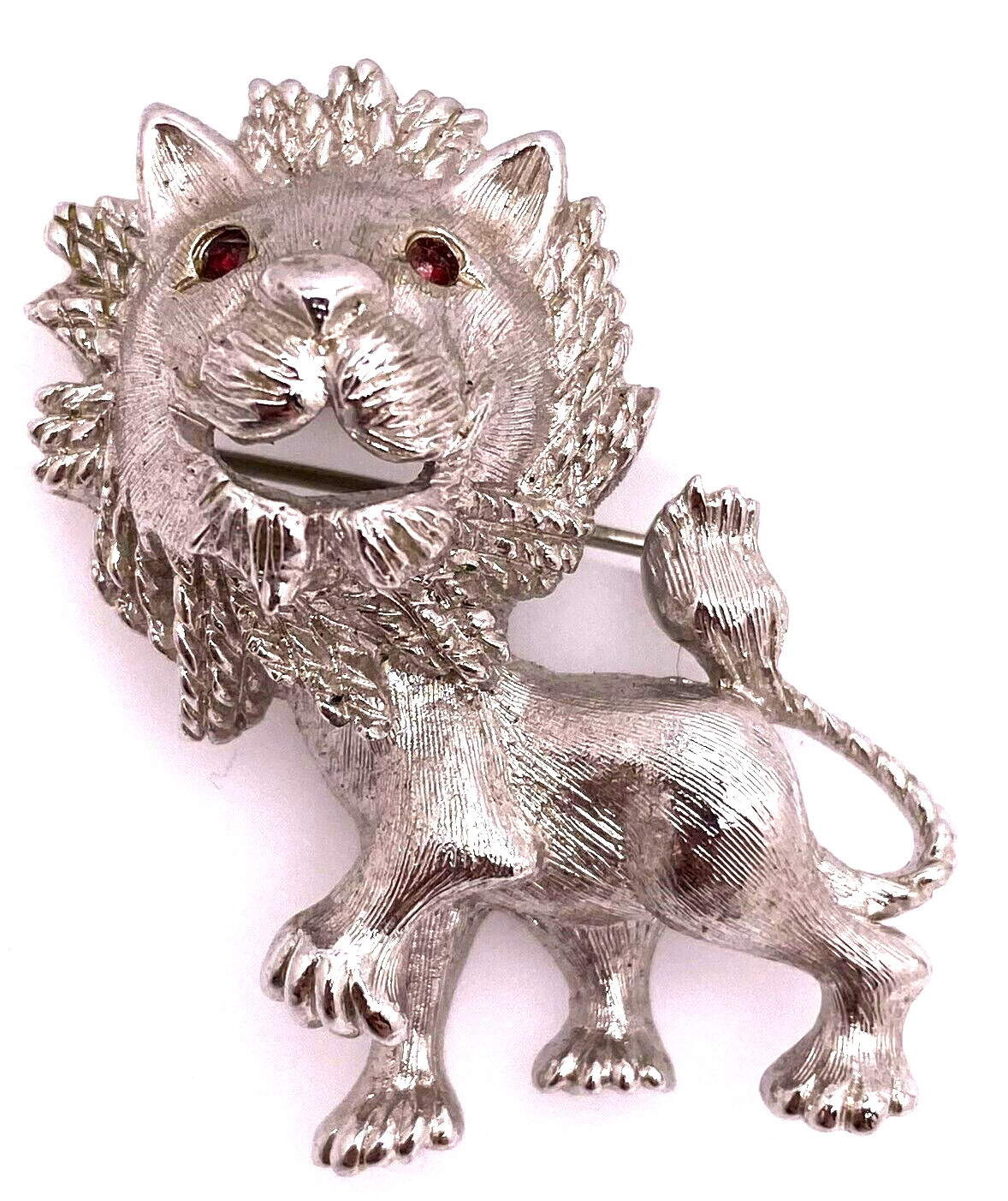 Mid Century VINTAGE 1960’s – MONET Silvertone Metal LION PIN – MONET Insignia