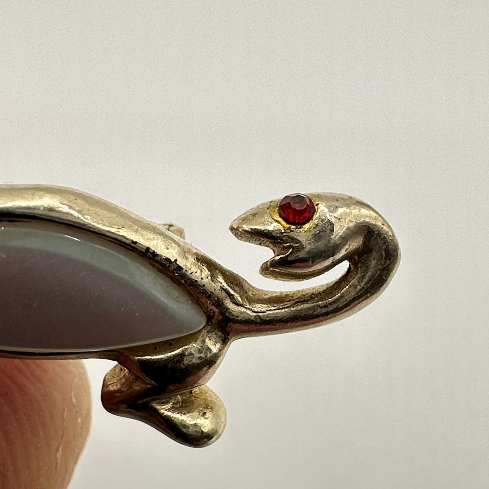 Vintage Gold Tone Turtle Brooch Pair Pearlescent Plastic Red Eyes Unsigned READ