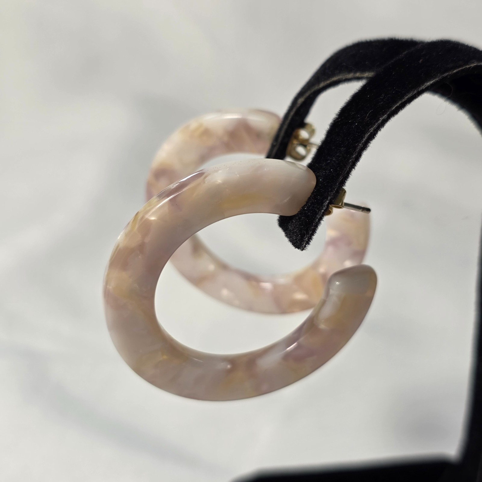 Acrylic Resin C-Shaped Hoop Earrings White and Lavender Polished Tortoise Shell