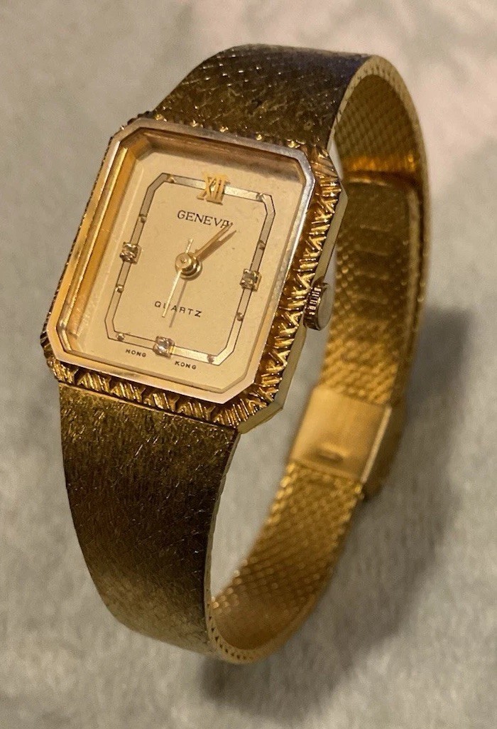 Vintage Geneva Quartz Wristwatch Gold Tone Case And Band