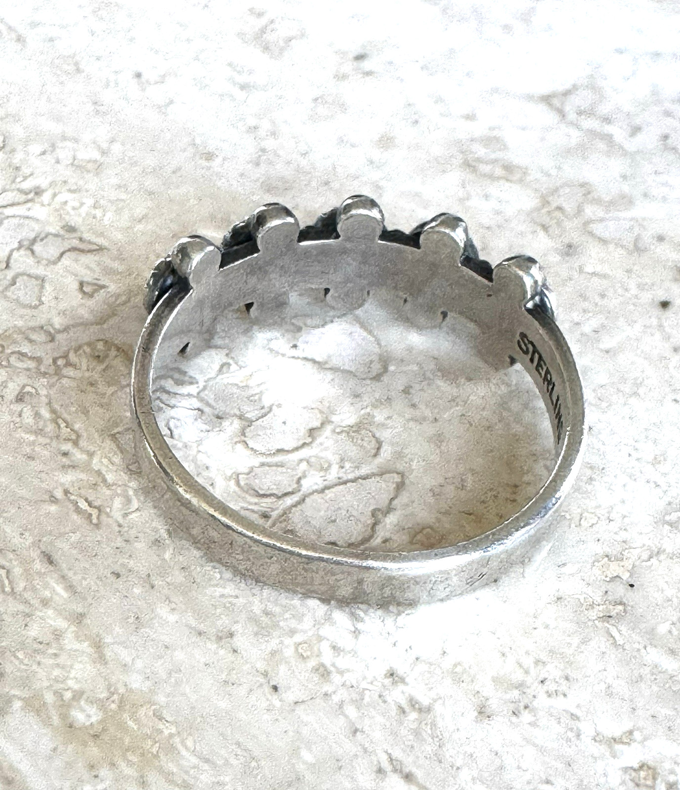 Vintage Sterling Silver Green Stone Ring Size 7.5 Southwestern Style Band
