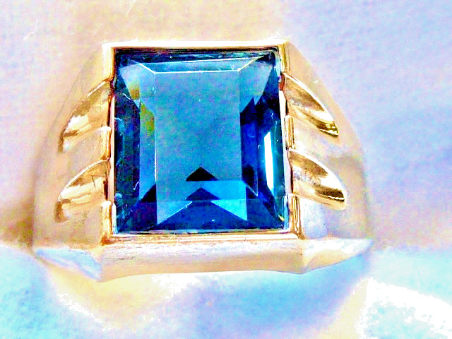 SIGNED V C VINTAGE 10K YELLOW GOLD FILLED NEW OLD STOCK 70’S SIZE 11 BLUE RING