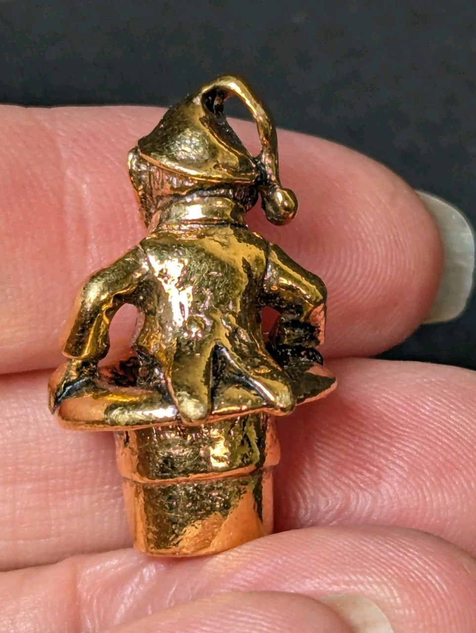 Vintage 1984 Franklin Mint Gold Tone Lucky Leprechaun Charm Pendant NO NECKLACE
